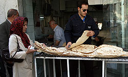 ساعت پخت نانوایان در ماه مبارک رمضان تغییر نمی‌کند