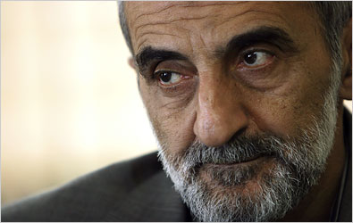 حاج حسین بازنشستگی را بازنشسته کرده است 