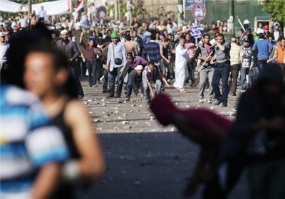 درگیری مسلحانه مخالفان و طرفداران محمد مرسی/ زخمی شدن ۱۰ مصری 
