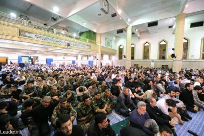 اقامه نماز ظهر و عصر در ماه رمضان به امامت رهبر انقلاب