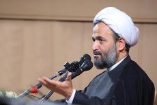 استاد پناهیان:محور عبادت و بندگی«امام»است