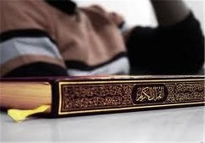 عرضه کاملترین کتاب روانخوانی قرآن کریم در نمایشگاه قرآن