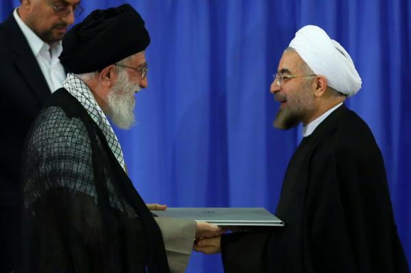 تنفیذحکم‌ حسن روحانی توسط رهبری/ عکس