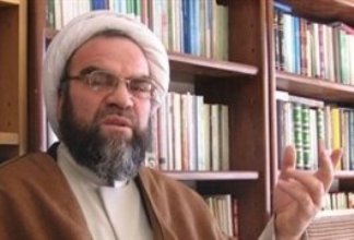 عدم توجه به توزیع قرآن های چینی پرغلط موجب تحریف آن در درازمدت خواهد شد