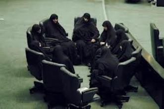 همه‌چیز درباره‌ زنان ساکت مجلس! 