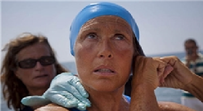   شنای ۵۳ ساعته زن آمریکایی در طولانی‌‌ترین مسافت