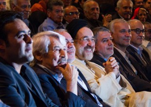سرپرست وزارت ورزش و جوانان در کنار یکی از سران فتنه۸۸+عکس
