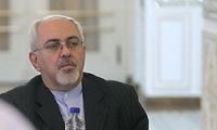 ظریف: تیم مذاکره‌کننده از وزارت خارجه و دستگاه‌های ذیربط هستند/ پیام‌هایی بین ایران و آمریکا در مورد سوریه رد و بدل شده است