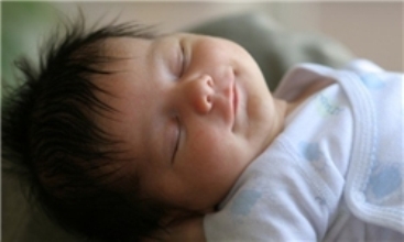 ماساژ زیباترین راه شناخت احساسات و واکنش‌های نوزادان است 