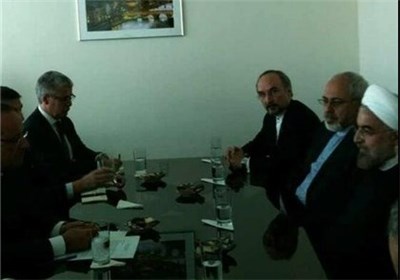 روحانی با رئیس جمهور فرانسه دیدار کرد