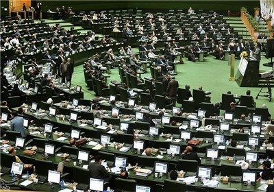 خروج نمایندگان از جلسات علنی ممنوع شد!