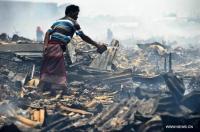 خانه های مردم جاکارتا در آتش سوخت+عکس