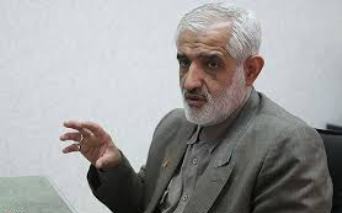 حمید انصاری به جای دفاع از نیروهای انقلاب، در کنار اهانت‌کنندگان به امام(ره) قرار گرفته است/ تلاش یک جریان کاملا مدیریت شده برای تضعیف خط رهبر کبیر انقلاب