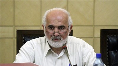 برخی طرفداران دولت شیفته رابطه با آمریکا هستند/ همه مشکلات اقتصادی ناشی از تحریم‌ها نیست