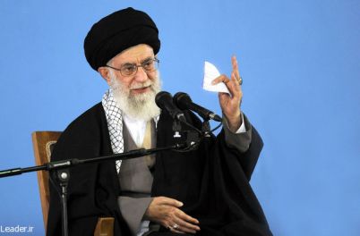 لبخند فریب‌گرانه دشمن مسئولین عرصه مذاکره را دچار خطا نکند/ دولت و کنگره امریکا تحت تسلط سرمایه‌داران و کمپانی‌های رژیم نامشروع صهیونیستی هستند