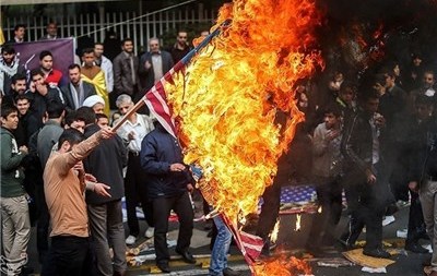 تایمز اسرائیل: ده‌ها هزار ایرانی با شعار «مرگ بر آمریکا» علیه ایالات متحده تظاهرات کردند