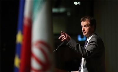 مایکل مان: نشست بین اشتون و ۱+۵ ادامه می‌یابد