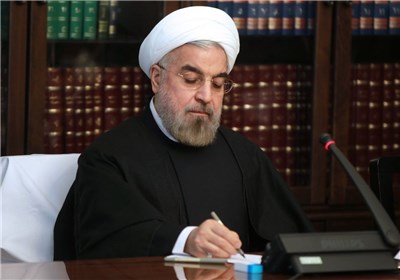 چه کسانی گزارش اقتصادی ۱۰۰ روزه رئیس جمهور را نوشتند؟
