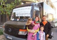 حیرت خانواده توریست آلمانی از انساندوستی ایرانی‌ها 