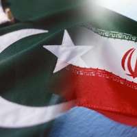 Pakistanˈs minister for expansion of cooperation with Iran 