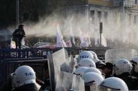 آمریکا به ترکیه هشدار داد/معترضان ترکی به خیابان ریختند