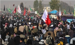 راهپیمایی 14 کیلومتری عزاداران تهرانی‌ در اربعین حسینی/ طنین‌ «یا حسین» در پایتخت