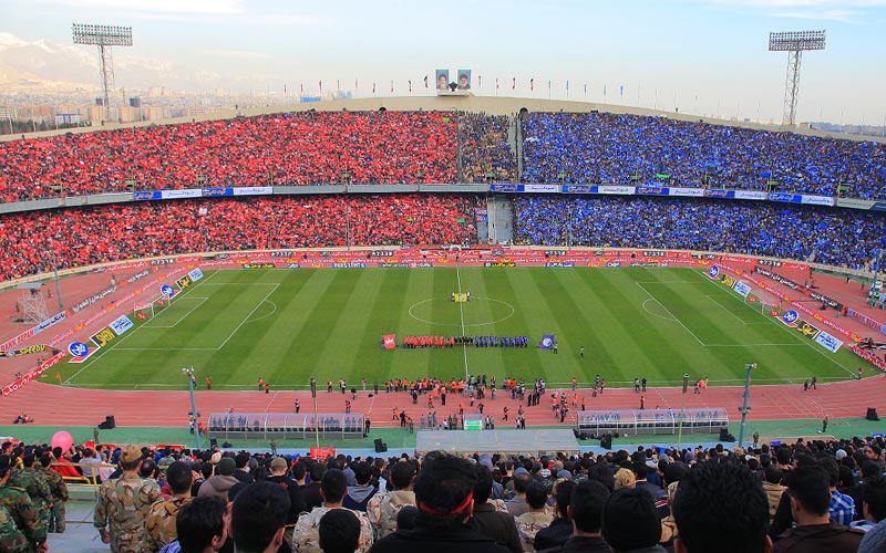توصیه انگلیس به شاه برای ایجاد دوقطبی تاج-پرسپولیس
