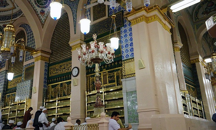 چرا پیامبر (ص) در خانه خود دفن شدند؟
