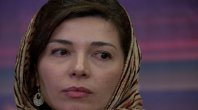 سارا آستروک بازیگر فرانسوی- ایتالیایی در یک نمایش ایرانی