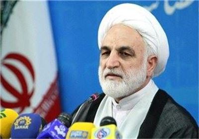 تشکیل پرونده برای موسوی و کروبی صحت ندارد/نماینده مجلس به دلیل توهین به فرد یا نهادی می‌تواند تحت تعقیب قرار گیرد
