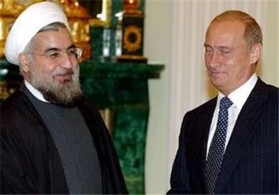پوتین: نقش سازنده رهبری ایران توانست کمک شایانی به دستیابی توافق هسته‌ای نماید/ ایران باید در اجلاس ژنو ۲ حضور داشته باشد