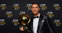 رونالدو مرد سال فوتبال جهان / هاینکس بهترین مربی و زلاتان برنده جایزه زیباترین گل شدند 