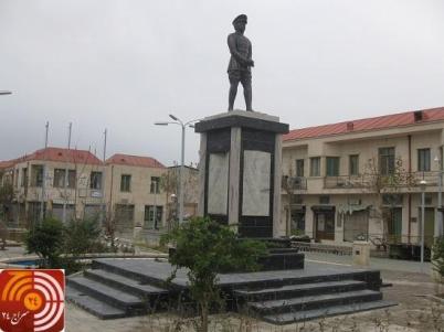 مجسمه دیکتاتور پهلوی در میدان بهارستان + عکس