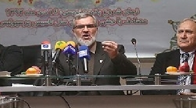 رویانیان: آقایان اول تکلیف آب‌های آلوده، فتیله‌پیچ و قهرمانی را مشخص کنند