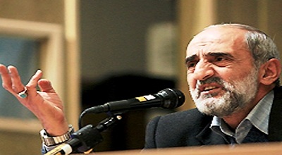 جسارت آمریکاییها از برخی وادادگیهای دولتمردان ریشه میگیرد/ روحانی پای ارزشهای انقلاب ایستاده است