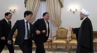 دست دادن عجیب با روحانی+ عکس