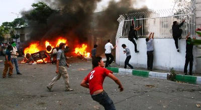 آقای رئیس جمهور، فتنه گر ، برانداز و تجزیه طلب هم نیاز به رصد دارند/مبادا دشمنان داخلی در شعارهای شما لانه ای دست و پا کنند؟ 