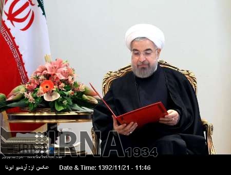 New ambassadors submit credentials to Iranian President 
