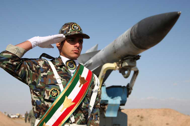 موشک های بالستیک ایرانی در خدمت راهبرد دفاعی جمهوری اسلامی/ از رزم "فاتح" در آسمان تا ورود "شهاب3" به کهکشان +تصاویر