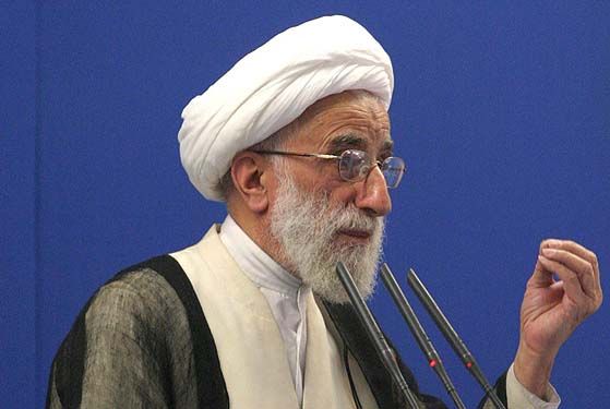 انتقاد آیت‌الله جنتی از برخی تلاش‌ها برای "تطهیر سران فتنه" 