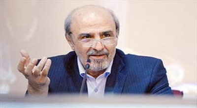 برای انقلاب از آبروی خود هم خواهیم گذشت/ فعالیت در جبهه فرهنگی از جنگ سخت‌تر است