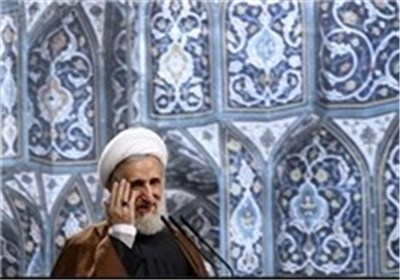 کشور با اقتصاد مقاومتی و توجه به فرهنگ عمومی در مقابل خطرات استکبار بیمه می‌شود
