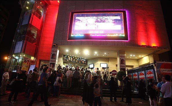 افزایش زودهنگام قیمت بلیط سینما ها/سینماها بار دیگر در سراشیبی رکود!