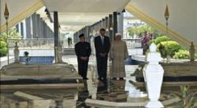 اوباما در مسجد + تصاویر