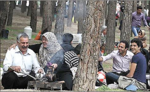 سبک زندگی غربی بلای جان فرهنگ  اصیل ایرانی/ تحقق شعار سال «عزم ملی» می طلبد