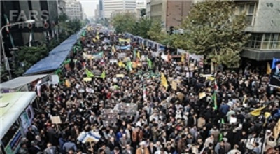 راهپیمایی نمازگزاران تهرانی در «جمعه دلواپسیم، هشدار به توافق ضعیف»
