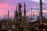 Iran mulls new oil refinery 