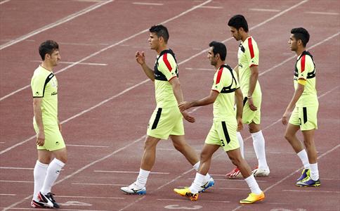 باجناق‌ها حدادی‌فر را پرسپولیسی می‌کنند؟!