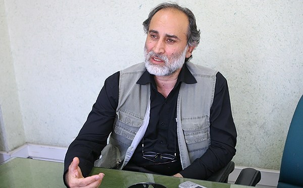 دستگاه های فرهنگی از هنرمندان انقلابی حمایت نمی کنند/ فعالیت های پراکنده فرهنگی باید منسجم شوند