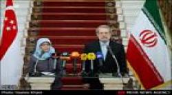 Larijani calls for expansion of relations with Singapore 